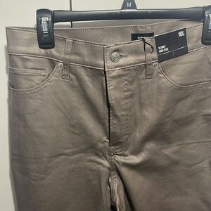 High Waisted Iron Coated
Skinny Jeans
Color: Iron
Size: 10